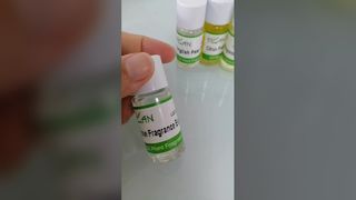 Best Cinnamon Apple Fragrance Oil for Candle Making